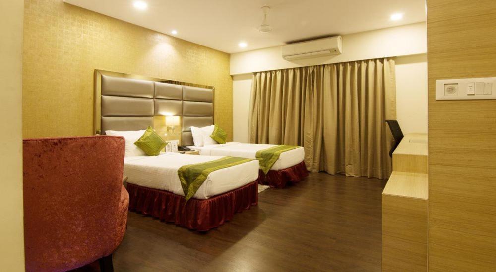 Kc Manor Hotel Jamshedpur Exterior foto