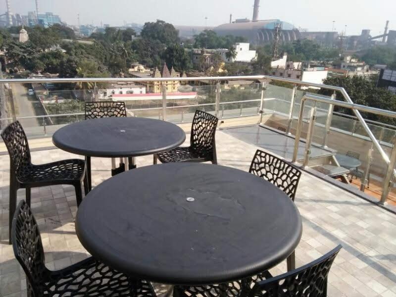 Kc Manor Hotel Jamshedpur Exterior foto