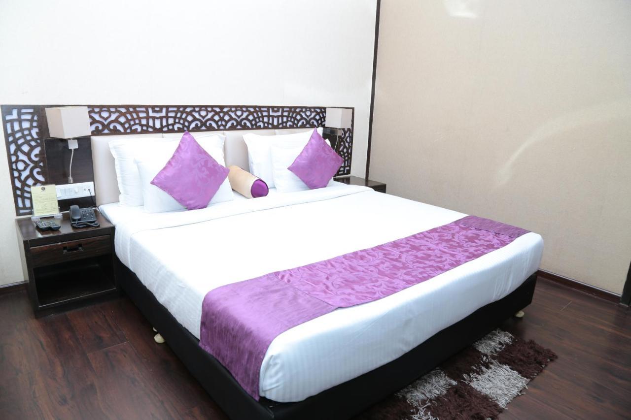 Kc Manor Hotel Jamshedpur Exterior foto